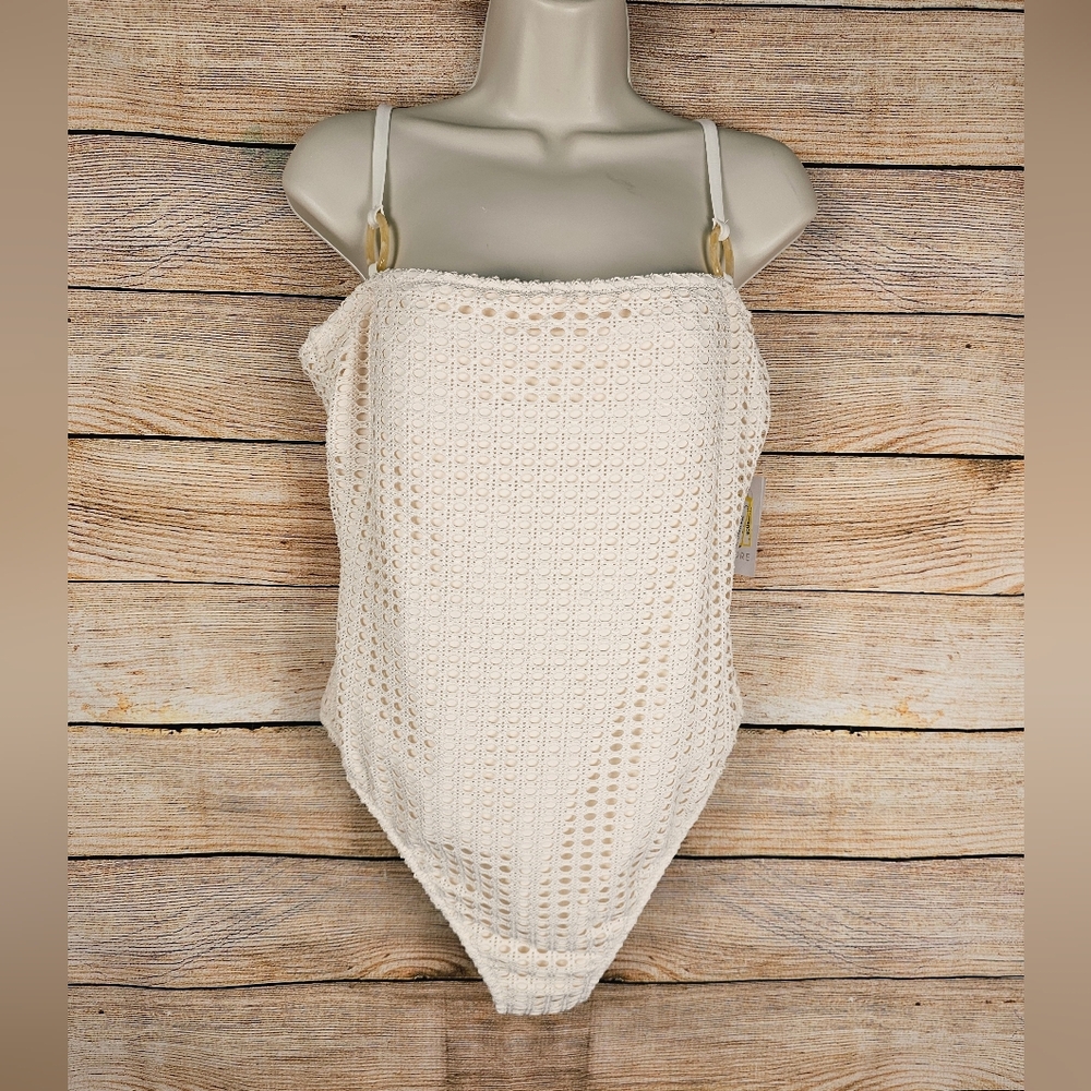 Shade & Shore NWT Crocheted One Piece Swimsuit Size Large